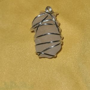 crystals wrap around wire